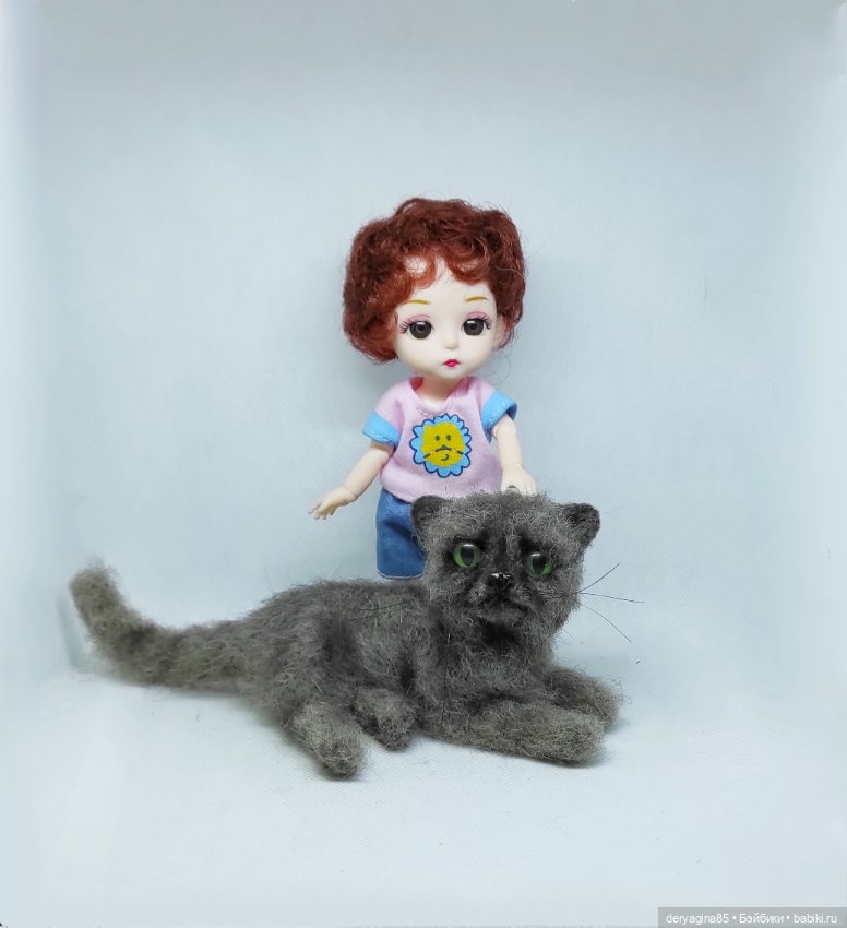 Котик — Валяные игрушки из шерсти: сухое валяние