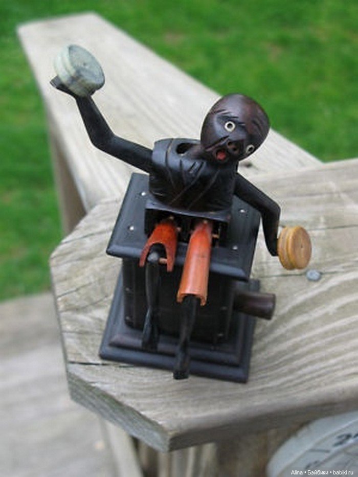 Kobe dolls - механические деревянные игрушки