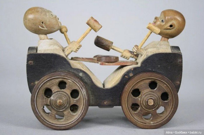 Kobe dolls - механические деревянные игрушки