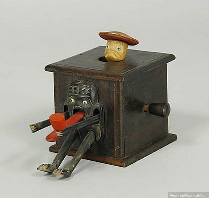 Kobe dolls - механические деревянные игрушки