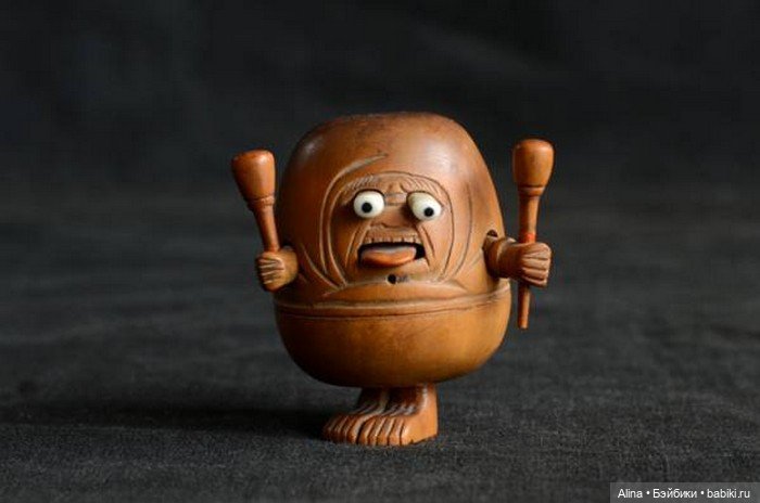Kobe dolls - механические деревянные игрушки