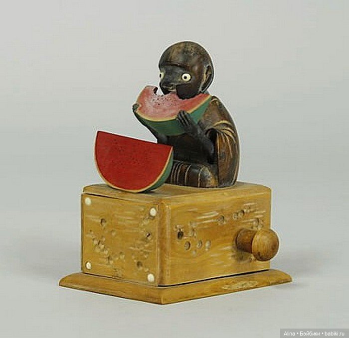 Kobe dolls - механические деревянные игрушки