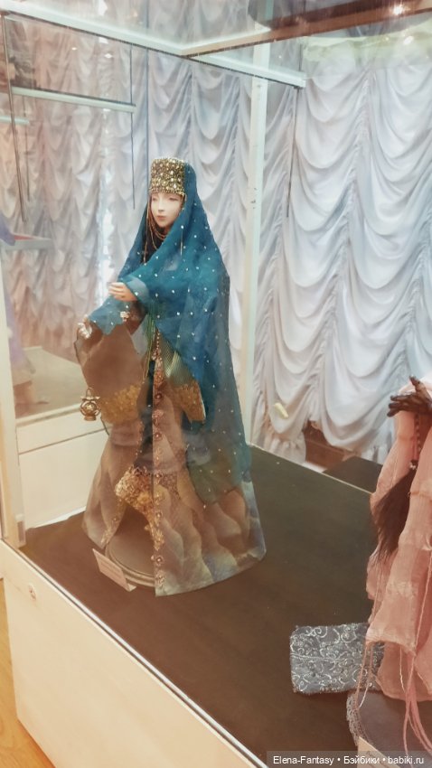 Выставка "Визит дамы" в музейно-выставочном центре "Тушино" (фото 7)