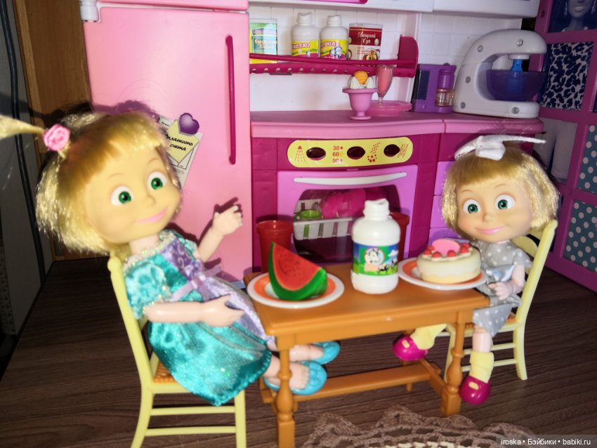 Машеньки — Куклы Маша и Медведь (Simba): Маша в кармашке (фото 6)