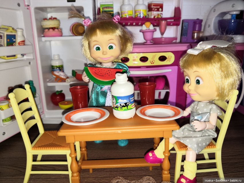 Машеньки — Куклы Маша и Медведь (Simba): Маша в кармашке (фото 2)