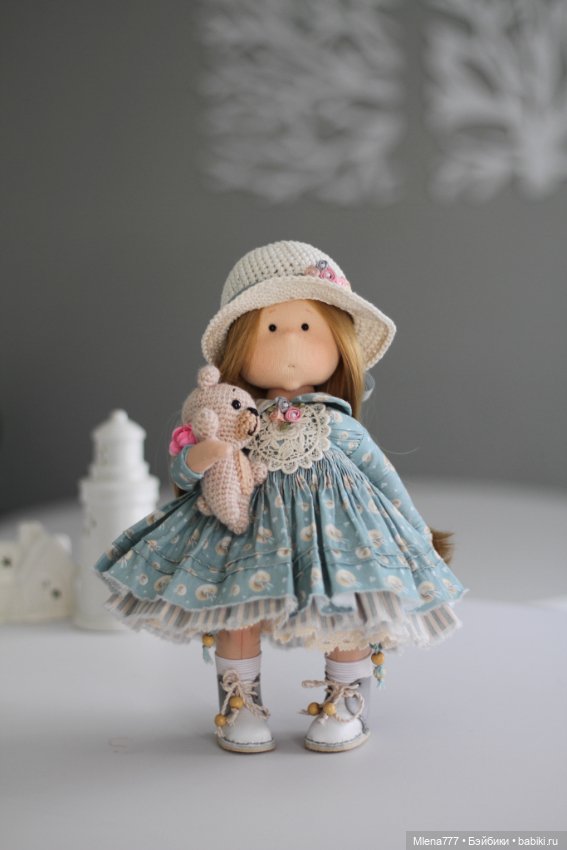 Барышня с мишкой — Авторские текстильные куклы: Вальдорфские (фото 5)