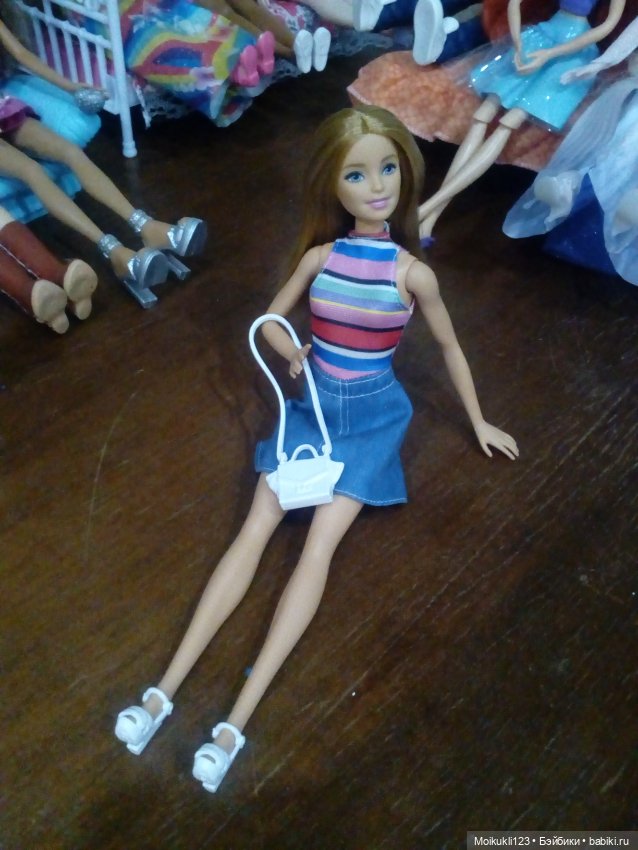 Ура! Новая одежка для для барби (фото 6)