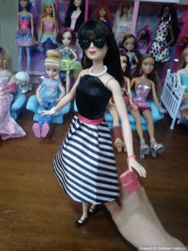 Ура! Новая одежка для для барби (фото 3)