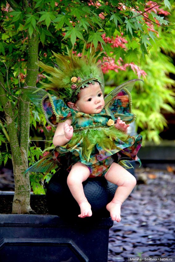 Elf-Fee скульптора Karola Wegerich, автор прототипа Cheryl van Pletzen