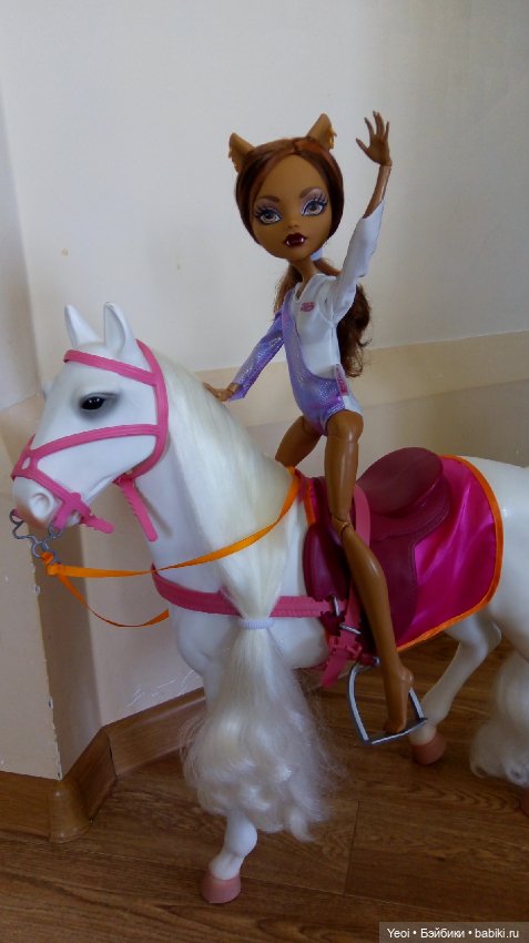 Клодин Вульф кукла 42 см, Монстер Хай. Серия Страшно огромные