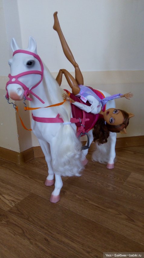 Клодин Вульф кукла 42 см, Монстер Хай. Серия Страшно огромные