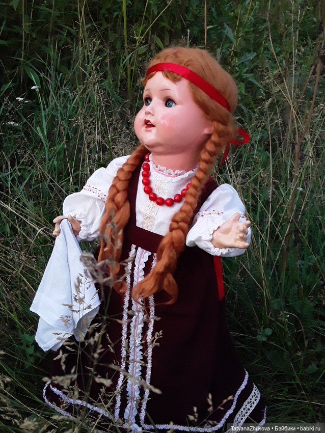 "Есть в летнем воздухе, под вечер зовущий выйти аромат…"