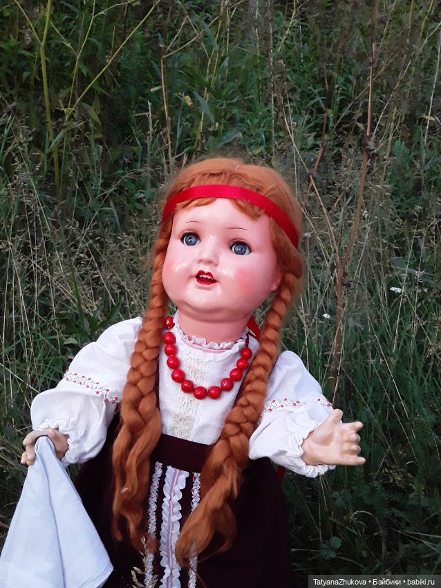 "Есть в летнем воздухе, под вечер зовущий выйти аромат…"