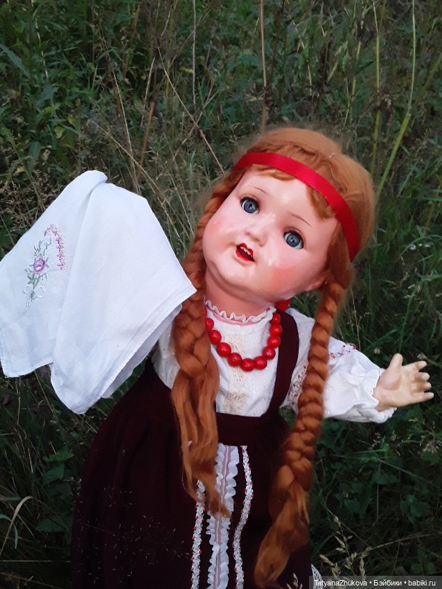 "Есть в летнем воздухе, под вечер зовущий выйти аромат…"