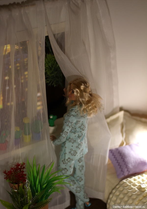 Спокойной ночи — Куклы Barbie (Барби): Looks (фото 3)