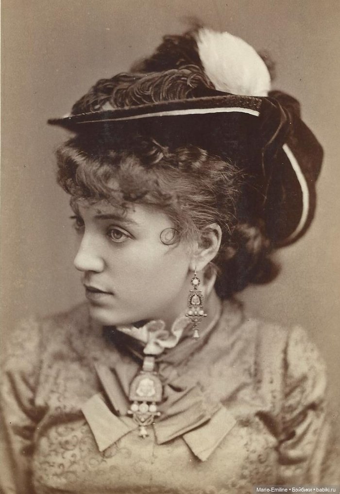 Дамские шляпки — Всё об антикварных куклах: история (фото 3)