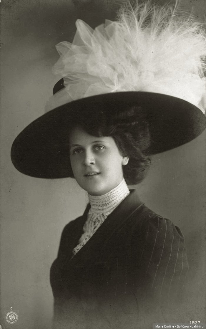 Дамские шляпки — Всё об антикварных куклах: история (фото 2)