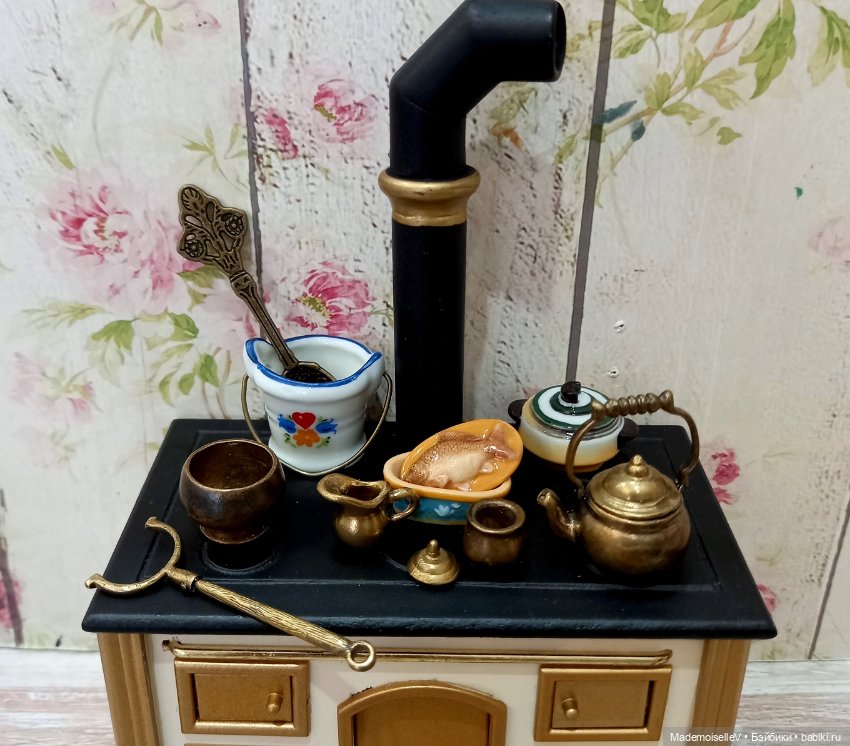 Маленький хаос на крошечной кухне