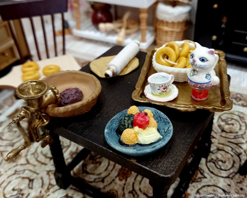 Маленький хаос на крошечной кухне