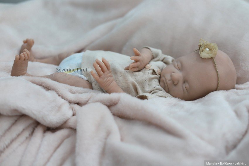 Молд недоношенной малышки Maïa скульптора Severine Piret (фото 3)