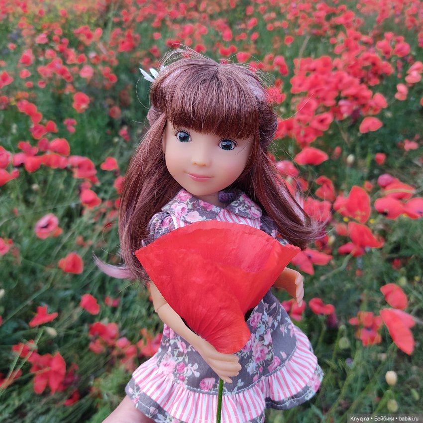 Маково-ромашковая прогулка Руби Ред Бейли