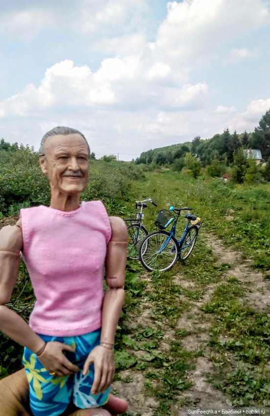 Матвей Сергеевич на конюшне (фото 2)