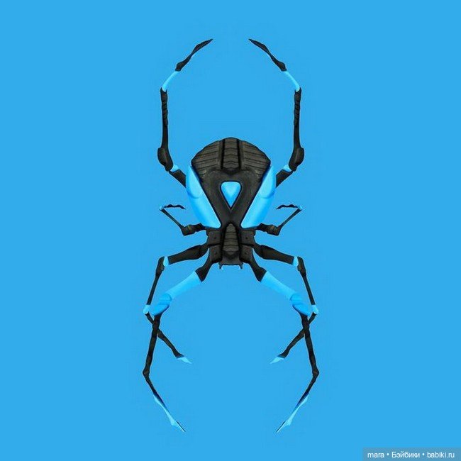 Кроссовки и произведения искусства от Phill Robson