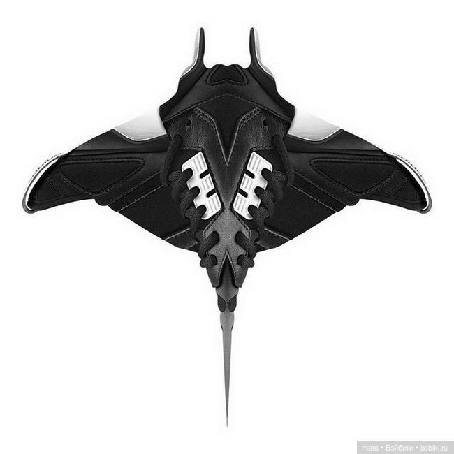 Кроссовки и произведения искусства от Phill Robson (фото 7)