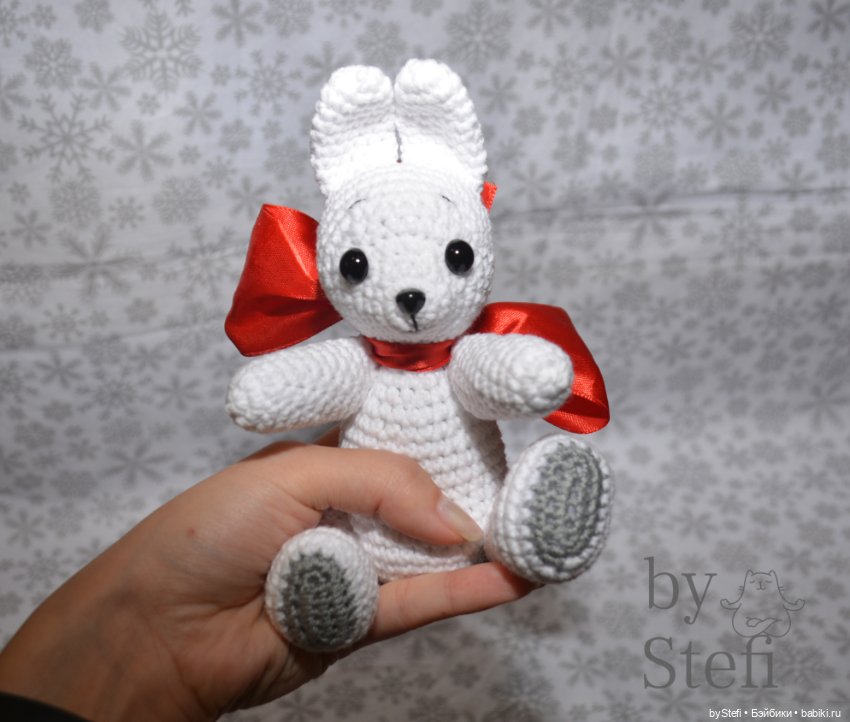 Зайчик из советского м/ф "Когда зажигаются ёлки"