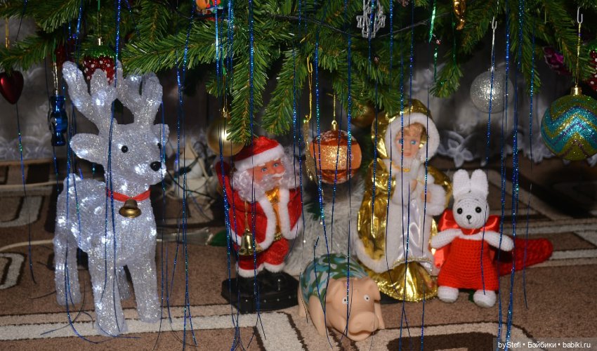 Зайчик из советского м/ф "Когда зажигаются ёлки"