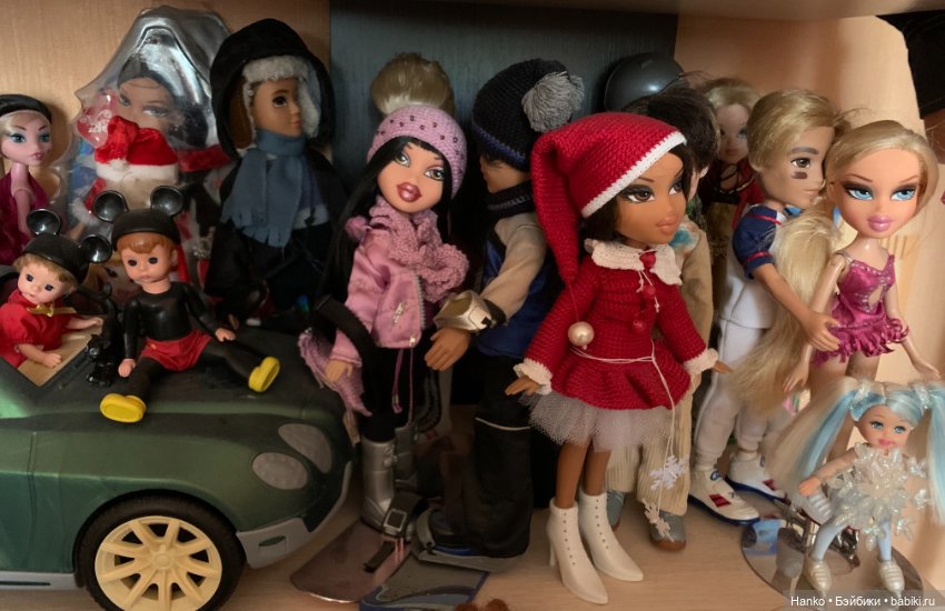 Одна полочка — Домашние коллекции кукол: фото собраний