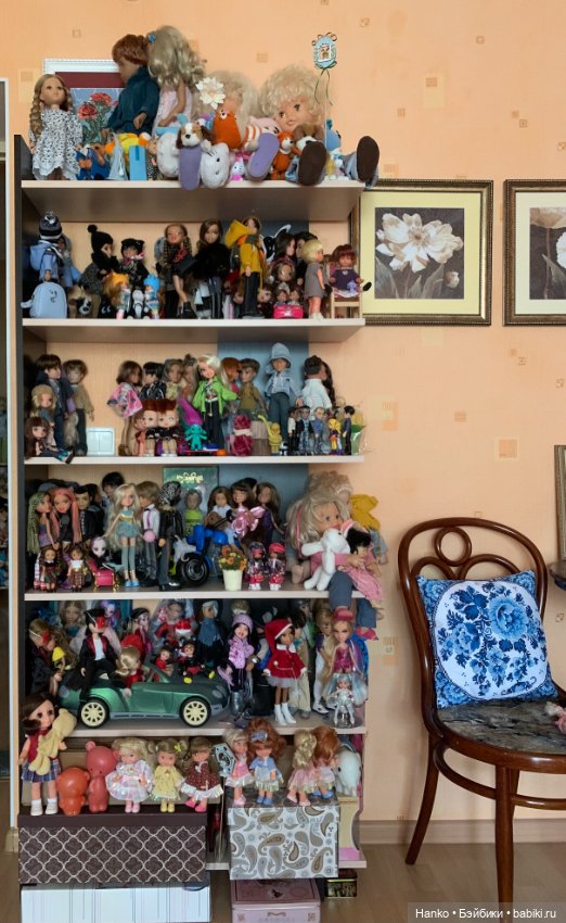 Одна полочка — Домашние коллекции кукол: фото собраний
