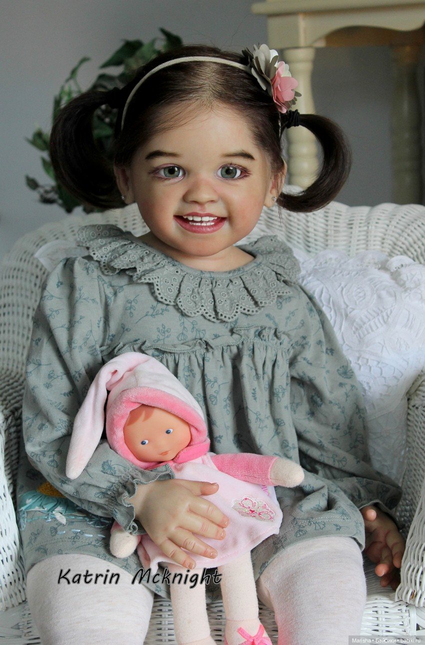 Shanthi скульптора Ping Lau, автор прототипа Katrin McKnight