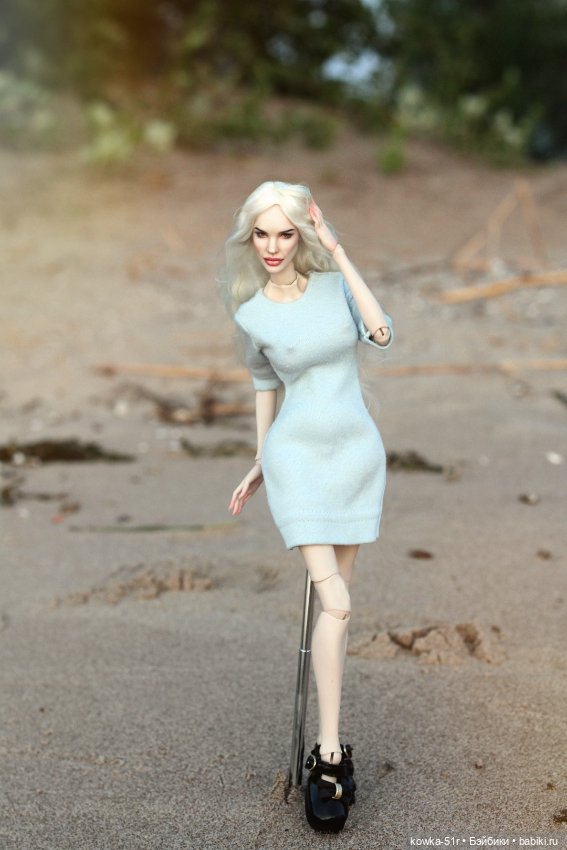 Лакшми блондинка или брюнетка (фото 2)