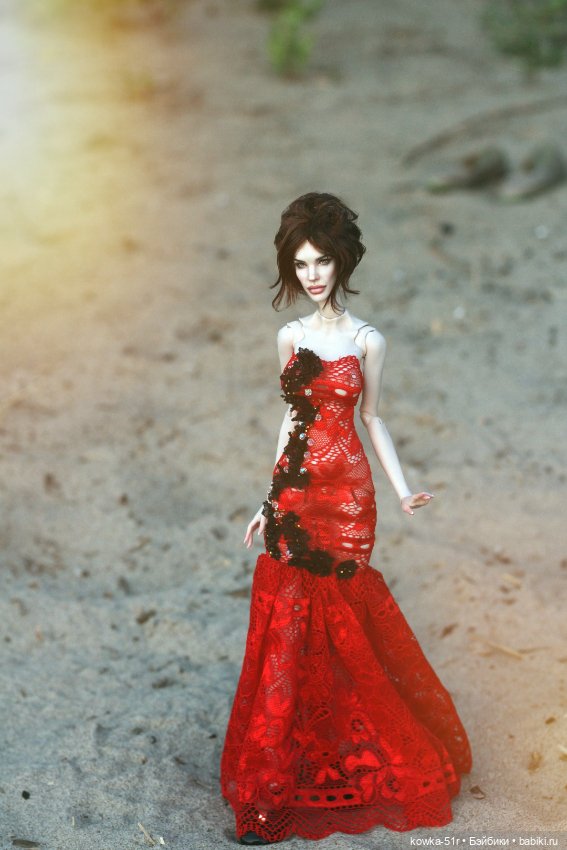 Лакшми блондинка или брюнетка (фото 6)