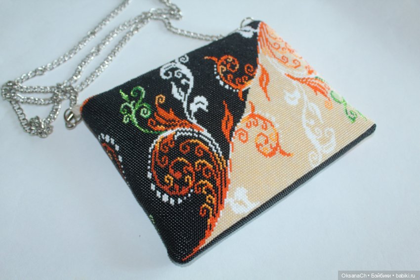 Шикарная сумочка из бисера (фото 7)