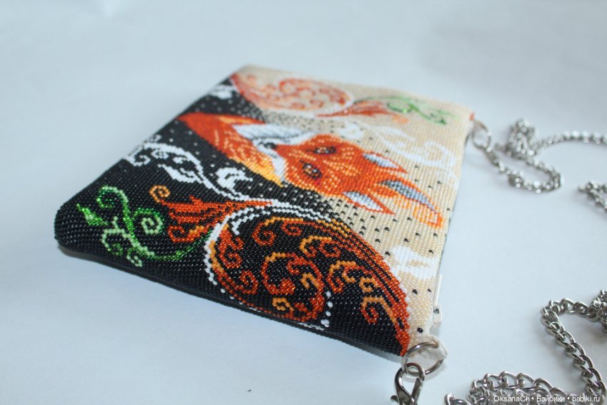 Шикарная сумочка из бисера