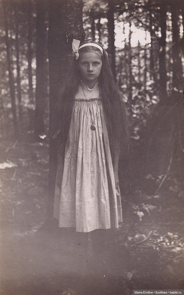 Дети с игрушками и без — Всё об антикварных куклах: история