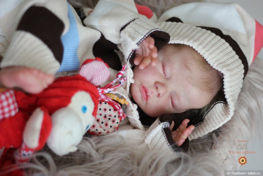 Малышка Делила в других нарядах