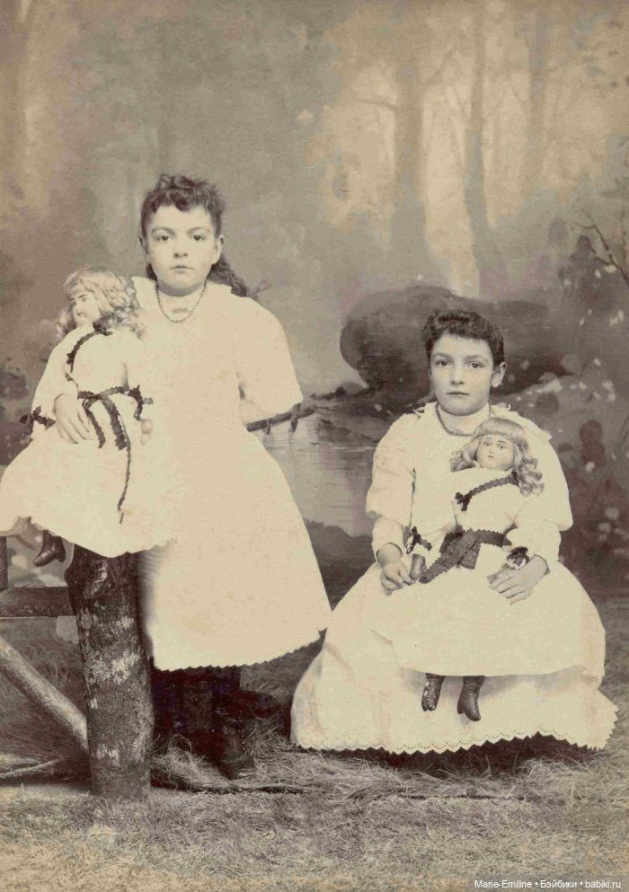 Дети с игрушками и без — Всё об антикварных куклах: история