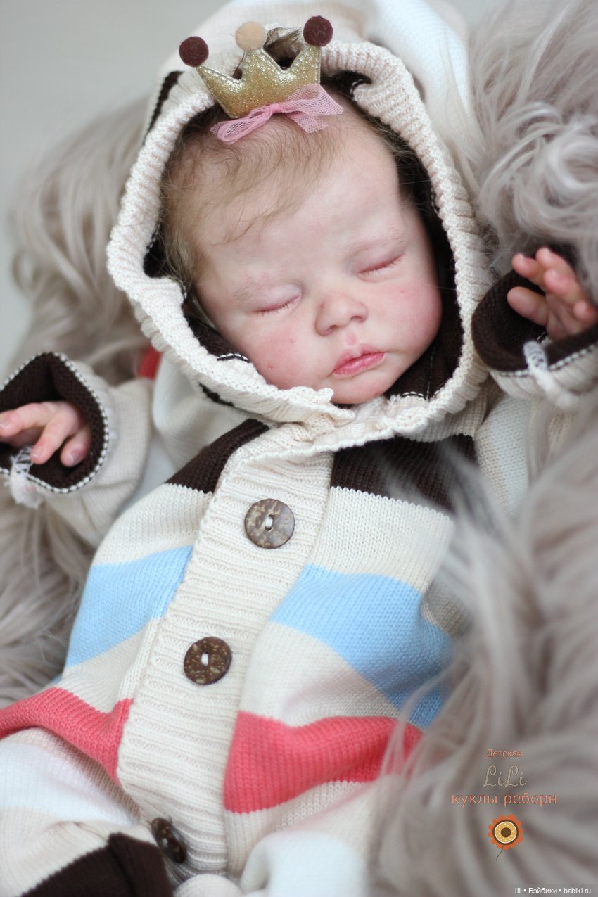 Малышка Делила в других нарядах