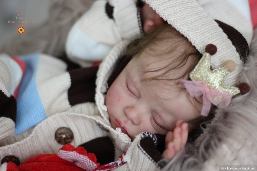 Малышка Делила в других нарядах