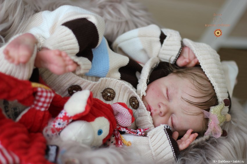 Малышка Делила в других нарядах