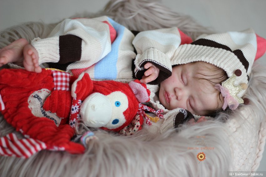 Малышка Делила в других нарядах