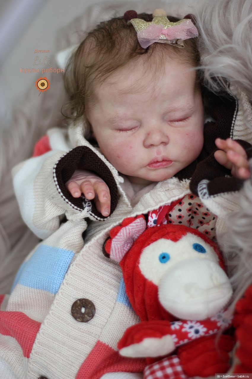 Малышка Делила в других нарядах