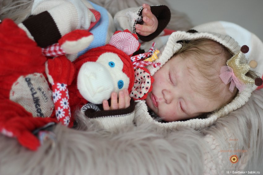 Малышка Делила в других нарядах