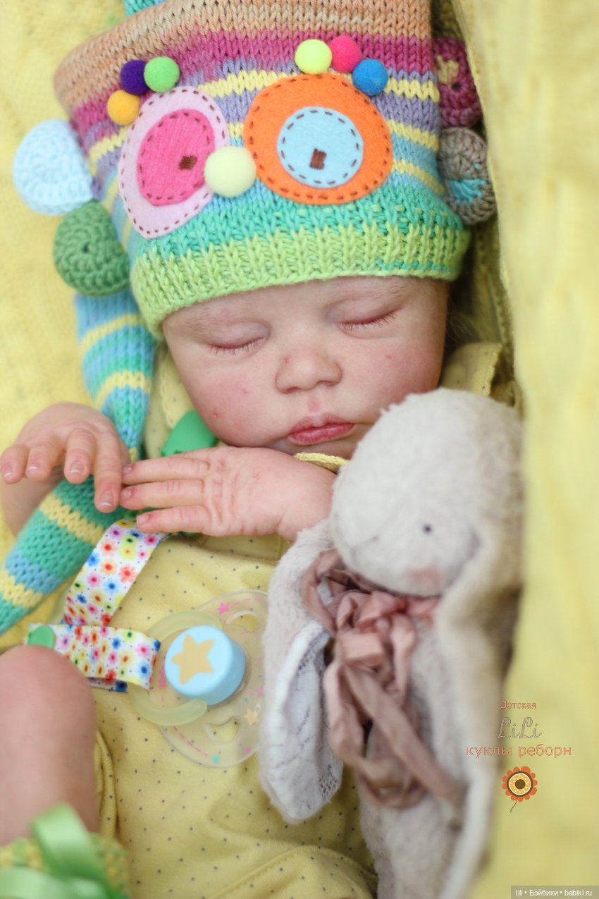 Малышка Делила в других нарядах