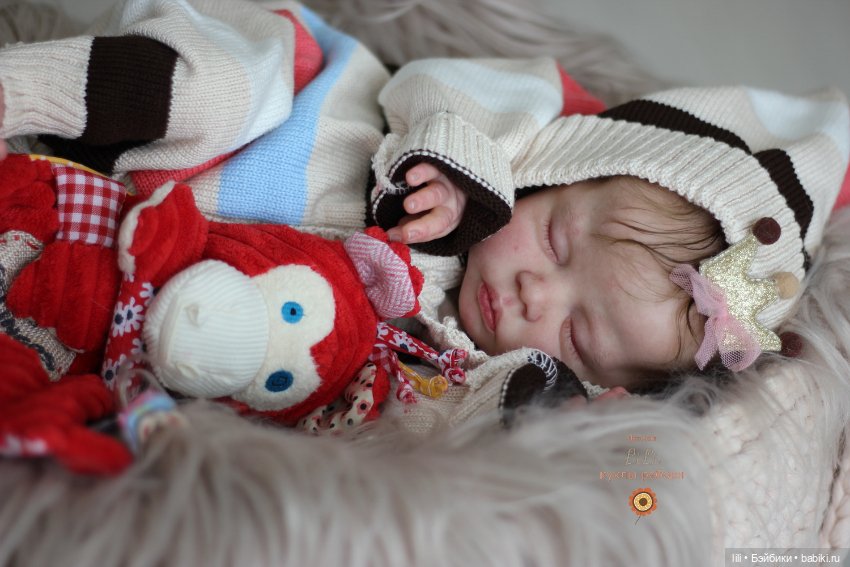 Малышка Делила в других нарядах