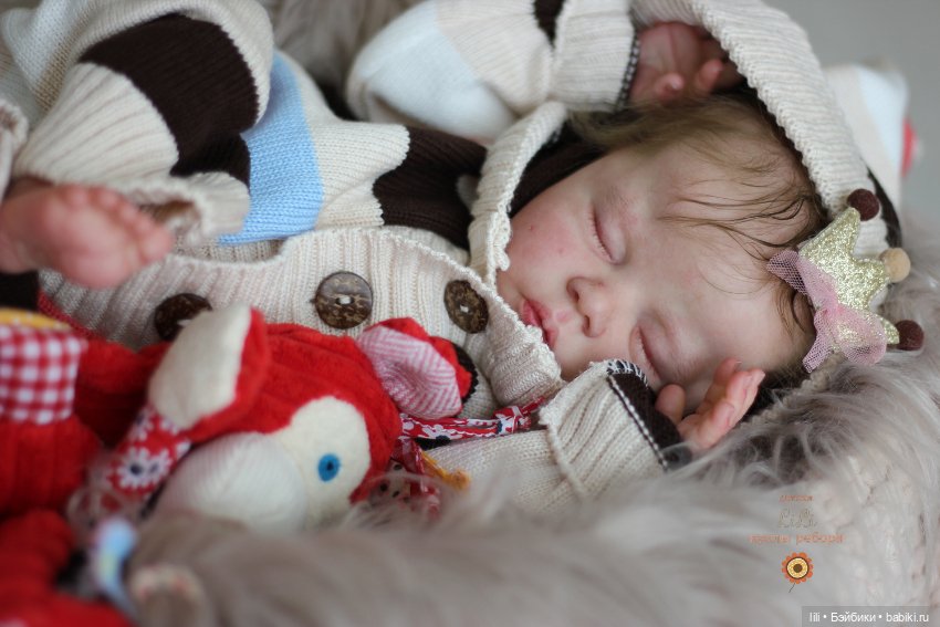 Малышка Делила в других нарядах