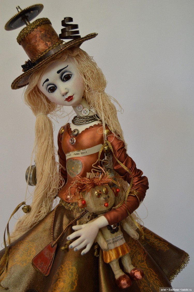 Фарфоровые куклы Akie Daanen